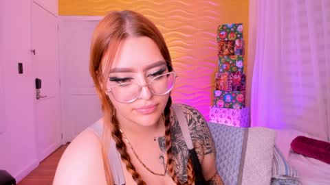 Snapshot of jasmiinevans chatting on December 6, 10:08 pm Jasmin Evans online show from December 6, 10:08 pm