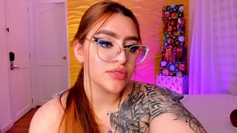 Snapshot of jasmiinevans chatting on December 19, 1:39 am Jasmin Evans online show from December 19, 1:39 am