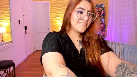 Snapshot of jasmiinevans chatting on December 20, 8:23 pm Jasmin Evans online show from December 20, 8:23 pm