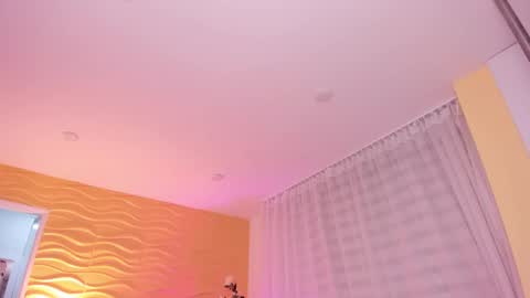 Snapshot of jasmiinevans chatting on February 18, 11:30 pm Jasmin Evans online show from February 18, 11:30 pm