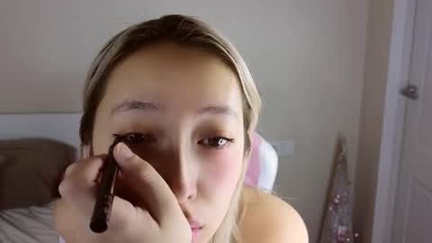Snapshot of jasmilee chatting on February 18, 7:32 pm Jasmine online show from February 18, 7:32 pm