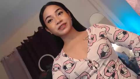 Snapshot of jasmine_arousal chatting on October 15, 10:43 pm JASMINE online show from October 15, 10:43 pm