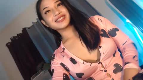 JASMINE online show from January 14, 2:17 am