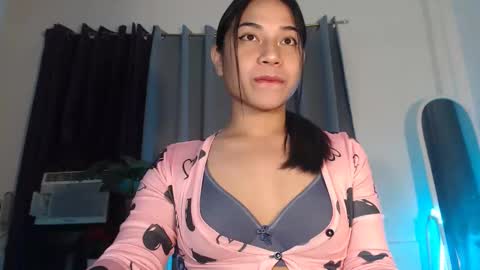 JASMINE online show from February 4, 6:25 pm