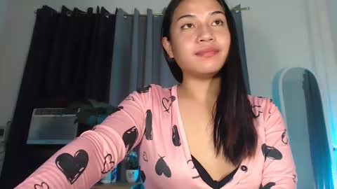 JASMINE online show from February 17, 1:51 pm