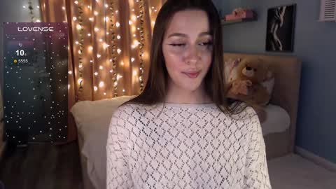 Jasmine online show from February 6, 9:28 pm