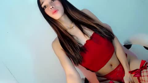 Snapshot of jasmine_on_live chatting on April 5, 5:15 am CUTE JANNA online show from April 5, 5:15 am