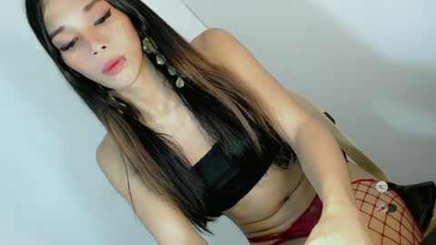 Snapshot of jasmine_on_live chatting on June 29, 10:15 am CUTE JANNA online show from June 29, 10:15 am