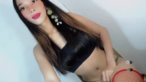 Snapshot of jasmine_on_live chatting on July 12, 1:40 am CUTE JANNA online show from July 12, 1:40 am