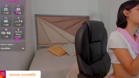 Snapshot of jasmineharris chatting on February 25, 12:03 pm jasmineharris online show from February 25, 12:03 pm