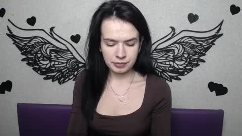 JasmineKouch online show from November 18, 7:57 am