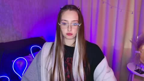 Jasmine online show from April 15, 5:25 am