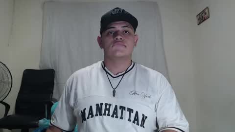 jason_boy_ online show from April 28, 5:01 am