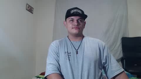 jason_boy_ online show from May 5, 5:04 am