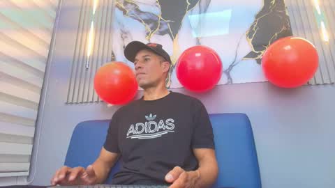 Jason online show from February 14, 7:32 pm