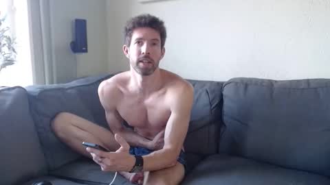 Snapshot of jasonberg29 chatting on January 17, 1:27 pm Jason online show from January 17, 1:27 pm