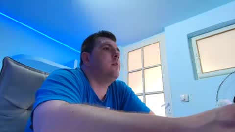 Snapshot of jasonjacks8 chatting on July 1, 4:25 am JasonJacks online show from July 1, 4:25 am