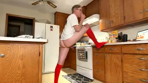 Snapshot of jasonlake1 chatting on February 16, 5:58 am Eric2900 online show from February 16, 5:58 am