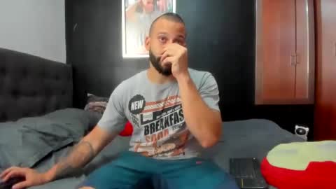 Snapshot of jasonmartiinez chatting on January 22, 2:14 pm online show from January 22, 2:14 pm