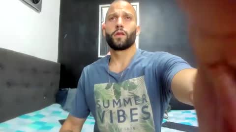 Snapshot of jasonmartiinez chatting on September 11, 6:13 am online show from September 11, 6:13 am