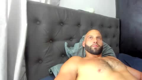 Snapshot of jasonmartiinez chatting on October 24, 6:48 pm online show from October 24, 6:48 pm