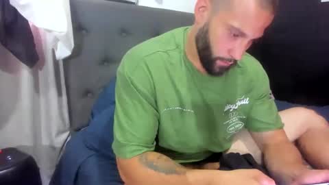 Snapshot of jasonmartiinez chatting on October 31, 5:58 pm online show from October 31, 5:58 pm