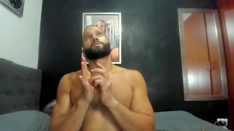 Snapshot of jasonmartiinez chatting on November 5, 4:45 am online show from November 5, 4:45 am