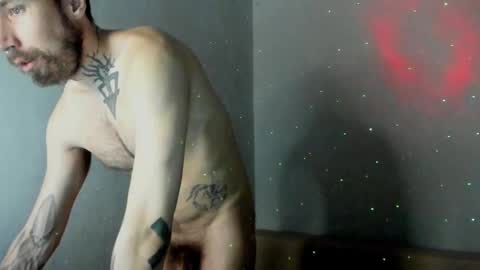 Snapshot of jasonwaker chatting on January 20, 8:07 pm jasonwaker online show from January 20, 8:07 pm