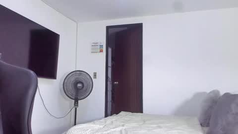 JBrooksXx online show from February 15, 9:59 pm