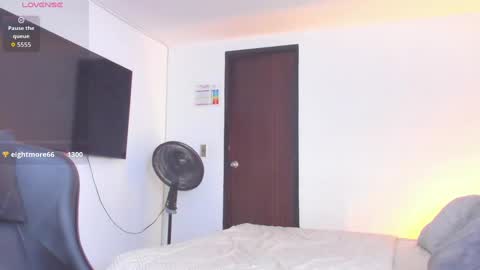 JBrooksXx online show from October 4, 7:56 pm