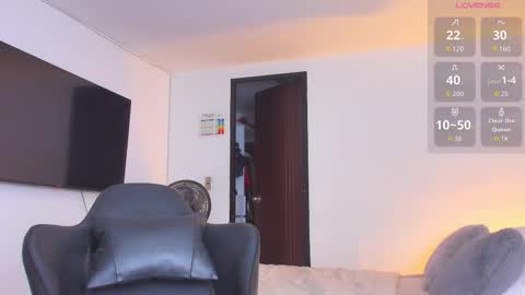 JBrooksXx online show from December 17, 12:00 pm