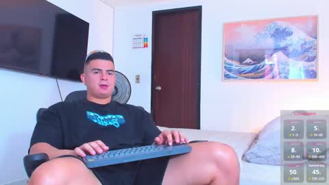 Snapshot of jasperbrooksx chatting on April 18, 1:37 pm JBrooksXx online show from April 18, 1:37 pm
