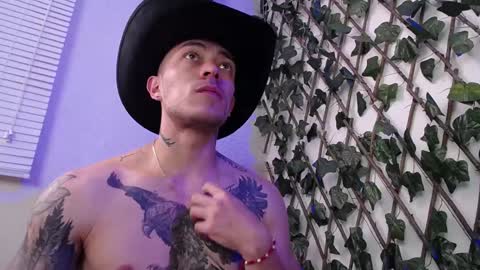 JKing  online show from December 14, 10:07 pm