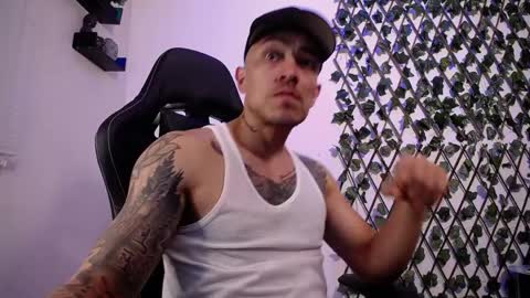 JKing  online show from March 25, 12:38 am