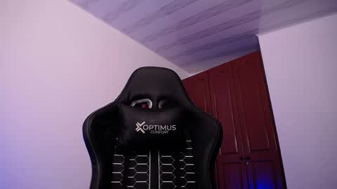 JKing  online show from April 8, 1:38 am