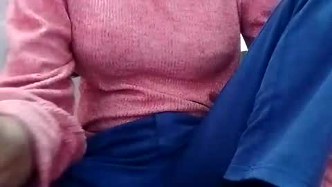 Snapshot of jasspreettt chatting on January 4, 8:49 am jasspreettt online show from January 4, 8:49 am