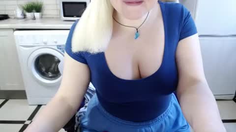 jassyjassypaw online show from June 17, 4:15 am