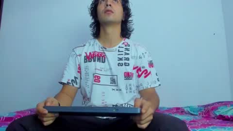 jave_rave online show from November 18, 11:47 am