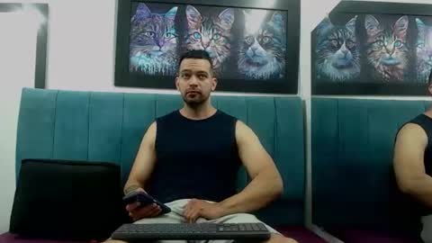 javi_cock20 online show from May 5, 11:40 am