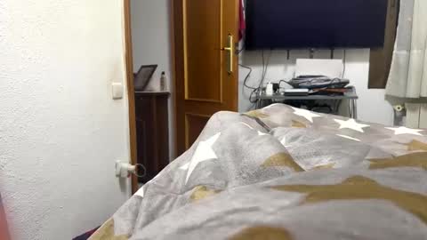 javibcn205764 online show from April 4, 4:00 am