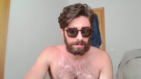 javichu337 online show from April 1, 2:14 pm