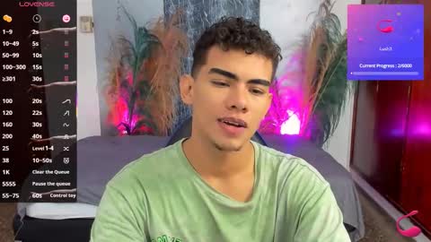 Snapshot of javierascencio chatting on December 4, 5:50 am javi15 online show from December 4, 5:50 am