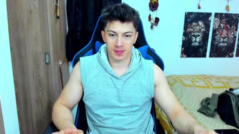 Javier online show from December 29, 5:33 pm