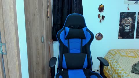 Javier online show from December 29, 8:37 pm