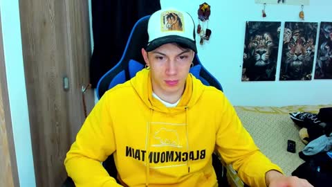 Javier online show from January 14, 10:34 pm