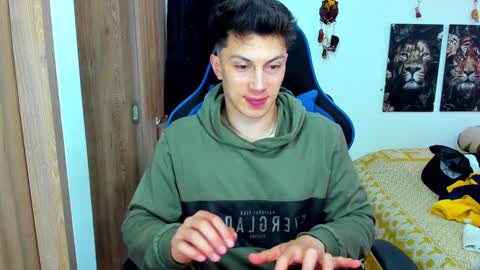 Javier online show from January 20, 8:40 pm