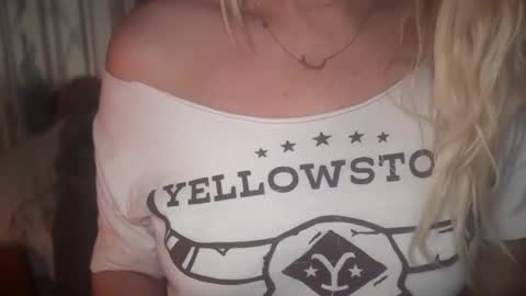 JAV online show from November 20, 8:30 pm