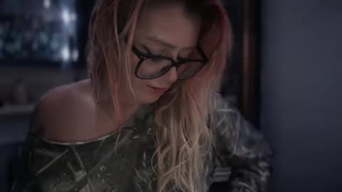 JAV online show from December 14, 3:06 pm