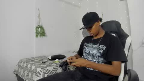 Snapshot of jax_maliq chatting on November 7, 3:50 am jax_maliq online show from November 7, 3:50 am