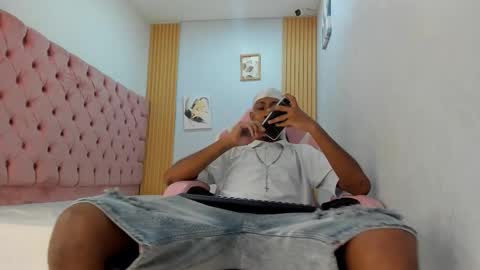 Snapshot of jax_maliq chatting on November 18, 1:11 am jax_maliq online show from November 18, 1:11 am